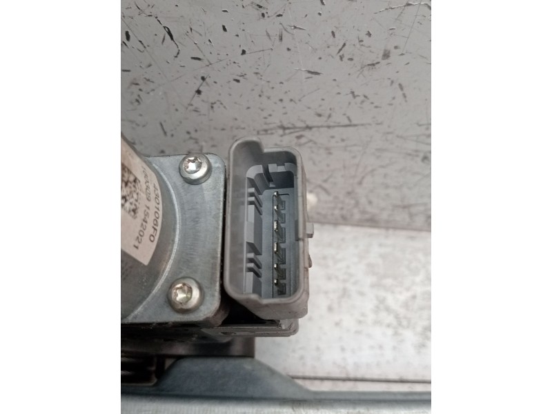 Recambio de elevalunas delantero derecho para citroën c4 ii (nc_) 1.6 bluehdi 100 referencia OEM IAM 121786AVD  