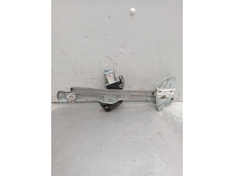 Recambio de elevalunas trasero derecho para citroën c4 ii (nc_) 1.6 bluehdi 100 referencia OEM IAM 121796ARD  