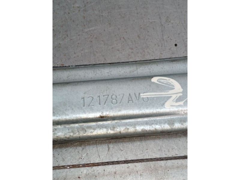 Recambio de elevalunas delantero izquierdo para citroën c4 ii (nc_) 1.6 bluehdi 100 referencia OEM IAM 121787AVG  