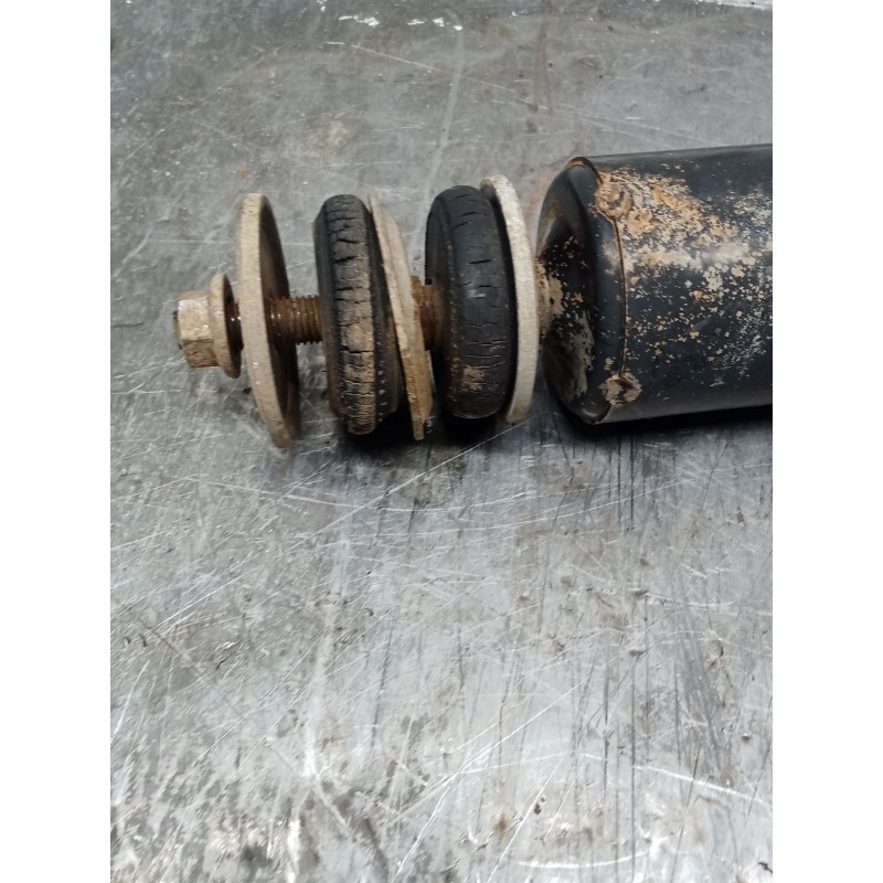 Recambio de amortiguador delantero izquierdo para isuzu d-max i (tfr, tfs) 3.0 ditd 4x4 (tfs77h) referencia OEM IAM 8973722870  
