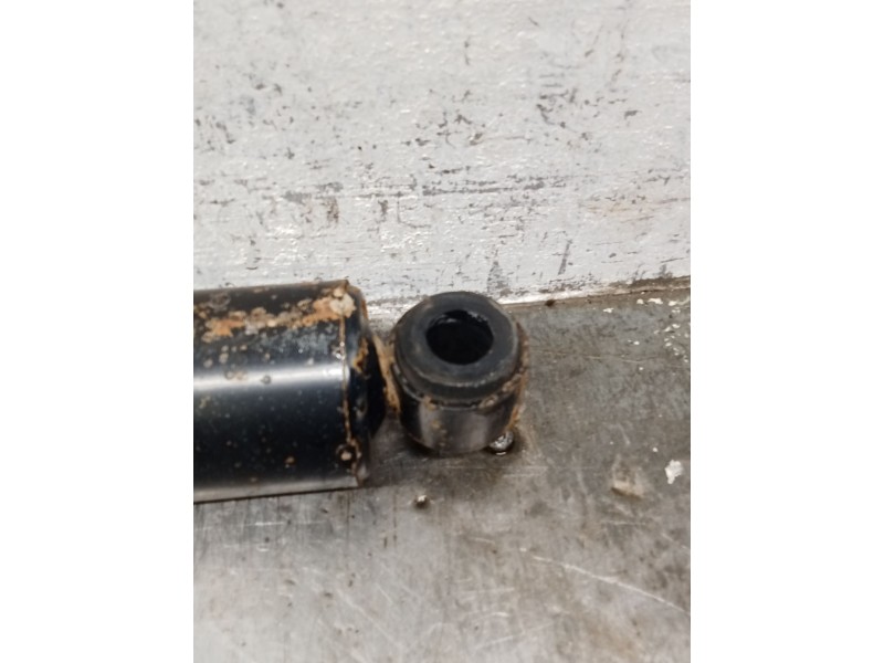 Recambio de amortiguador trasero derecho para isuzu d-max i (tfr, tfs) 3.0 ditd 4x4 (tfs77h) referencia OEM IAM 8973685990  