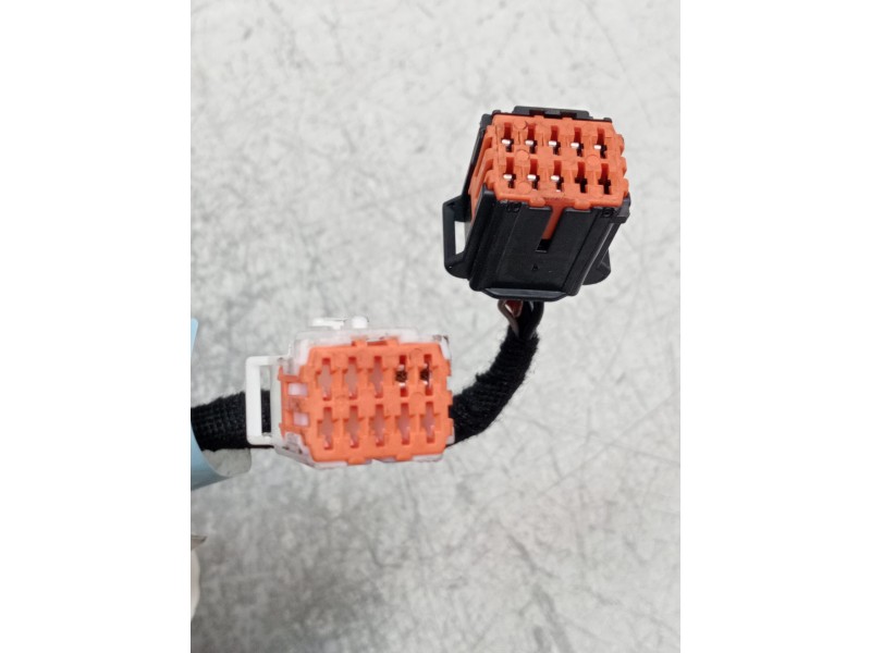 Recambio de retrovisor izquierdo para citroën c4 ii (nc_) 1.6 bluehdi 100 referencia OEM IAM ELÉCTRICO 2 ENCHUFES 8 y 2 CABLES 