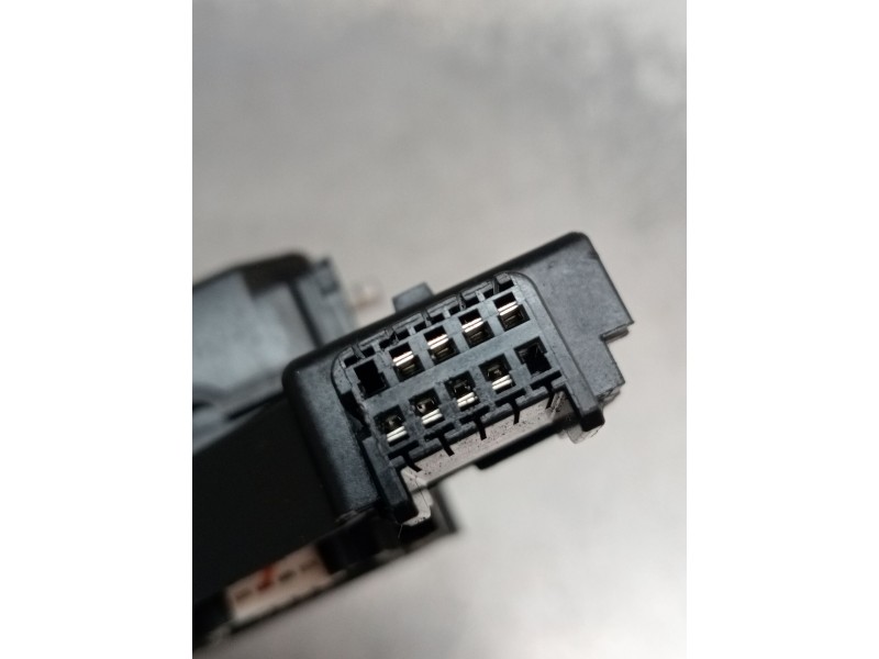 Recambio de mando luces para volkswagen golf v berlina (1k1) gt sport referencia OEM IAM 4HF0649A  