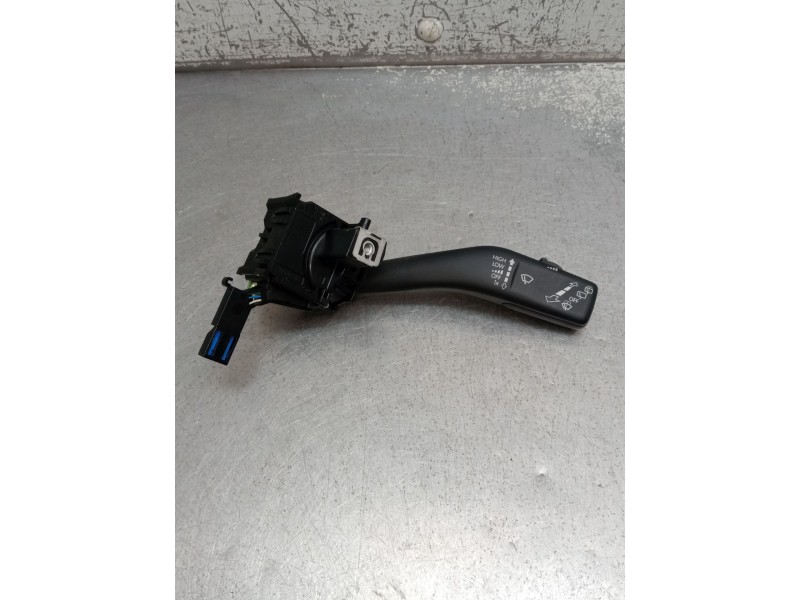 Recambio de mando limpia para volkswagen golf v berlina (1k1) gt sport referencia OEM IAM 4QF0764  