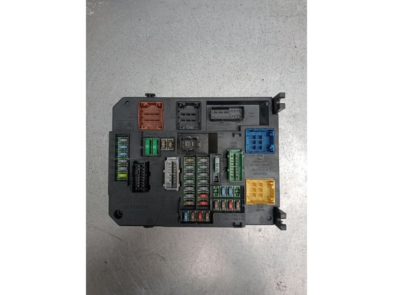 Recambio de caja reles / fusibles para citroën c4 ii (nc_) 1.6 bluehdi 100 referencia OEM IAM 980668798001 BSIQ0401 A2C38848700