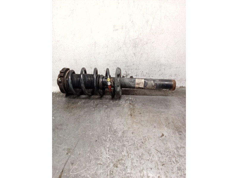 Recambio de amortiguador delantero derecho para seat leon (1p1) 2.0 tdi 16v referencia OEM IAM 1T413031FG 824904001297 