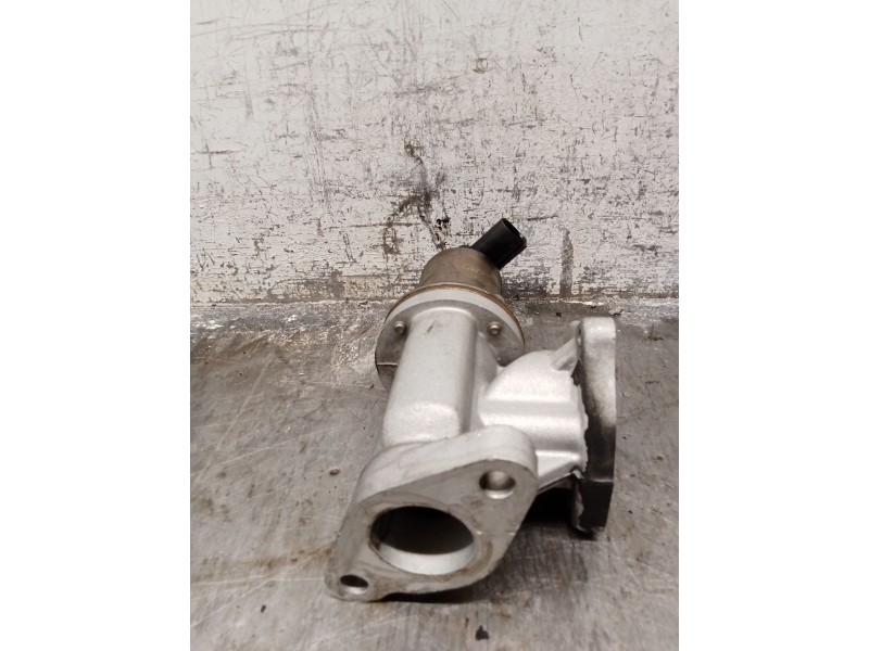 Recambio de valvula egr para hyundai santa fé ii (cm) 2.2 crdi referencia OEM IAM 281027410  