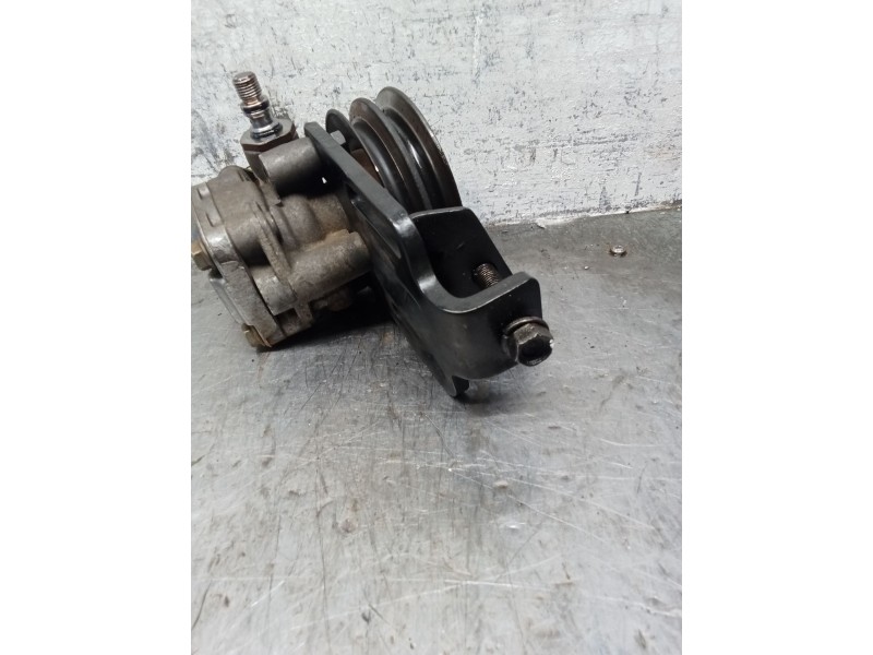 Recambio de bomba direccion para isuzu d-max i (tfr, tfs) 3.0 ditd 4x4 (tfs77h) referencia OEM IAM   