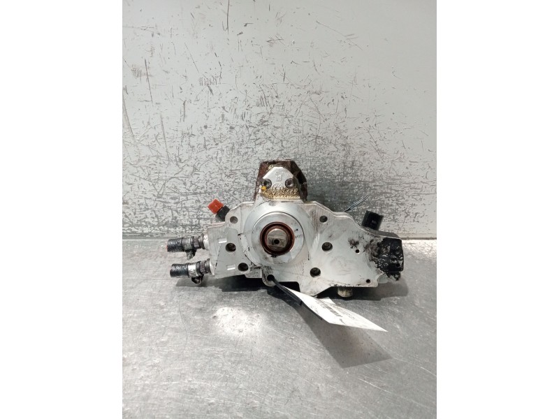 Recambio de bomba inyeccion para mercedes-benz clase e (w211) e 270 cdi (211.016) referencia OEM IAM A6110701401 0445010048 BOSC