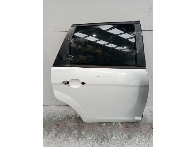 Recambio de puerta trasera derecha para ford focus ii turnier (da_, ffs, ds) 1.6 tdci referencia OEM IAM   5P