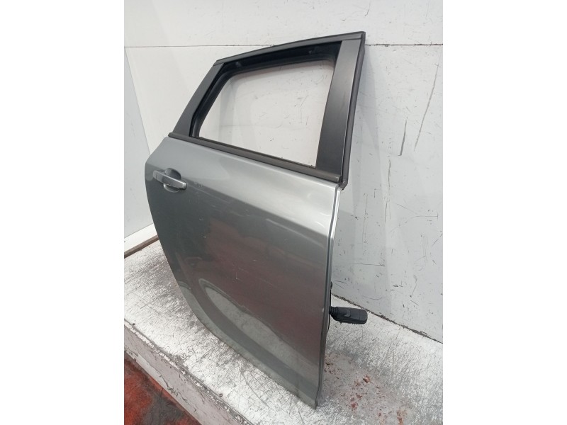 Recambio de puerta trasera derecha para opel astra j sedán 1.6 cdti (69) referencia OEM IAM   