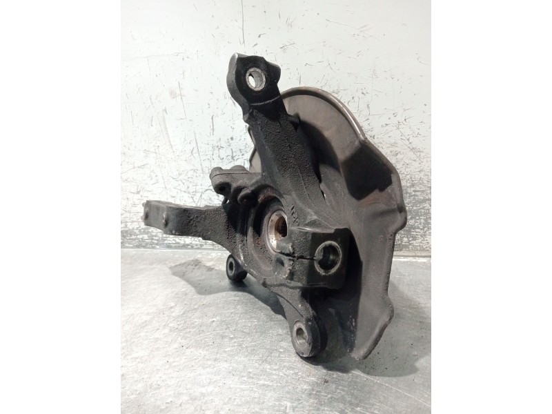 Recambio de mangueta delantera derecha para suzuki swift iii (mz, ez) 1.3 (rs 413) referencia OEM IAM   