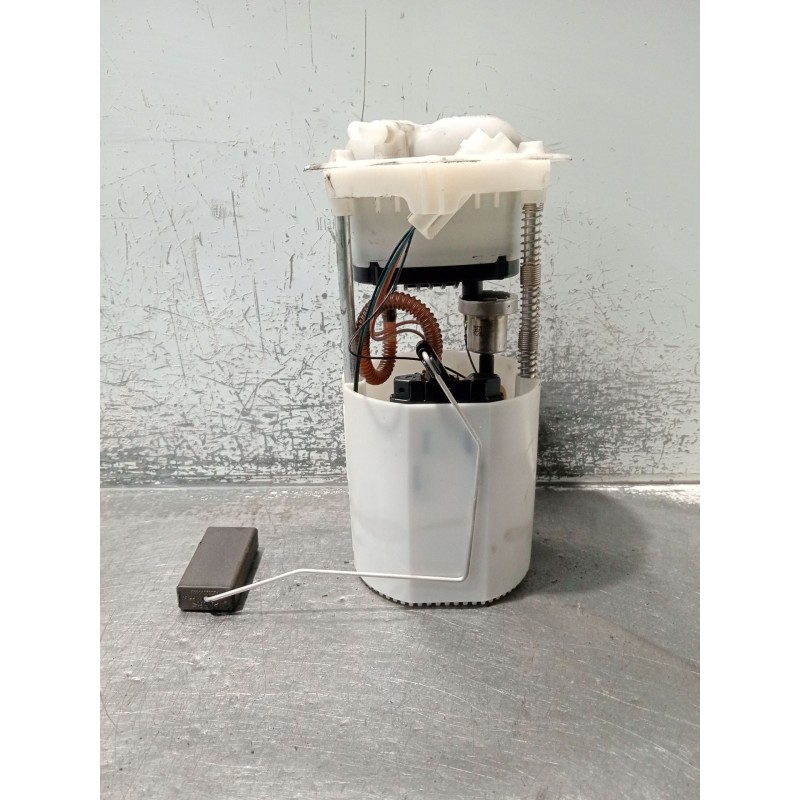 Recambio de bomba combustible para suzuki swift iii (mz, ez) 1.3 (rs 413) referencia OEM IAM 1510062J01 A2C53081397 