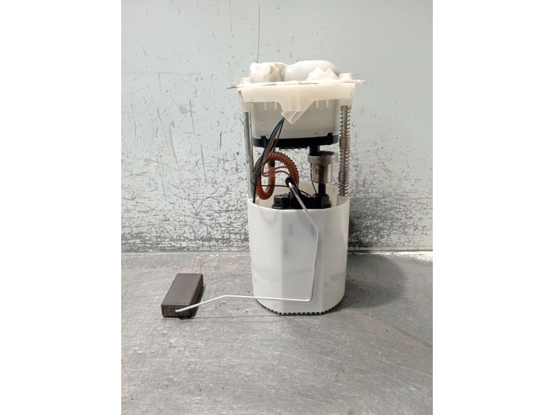 Recambio de bomba combustible para suzuki swift iii (mz, ez) 1.3 (rs 413) referencia OEM IAM 1510062J01 A2C53081397 