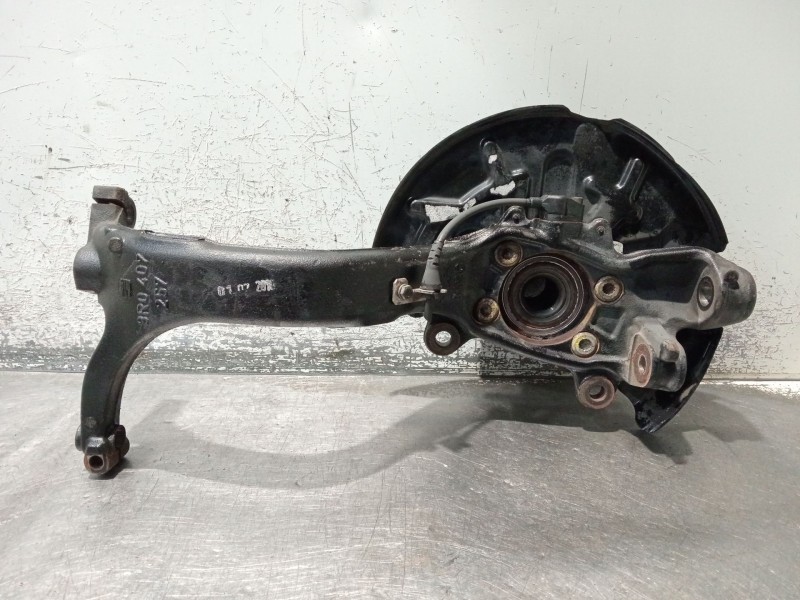 Recambio de mangueta delantera izquierda para seat exeo (3r2) 2.0 tdi referencia OEM IAM 3R0407257  