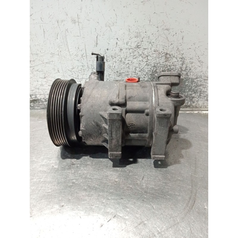 Recambio de compresor aire acondicionado para kia cee´d sw (ed) 2.0 crdi 140 referencia OEM IAM F500AP6DA05  