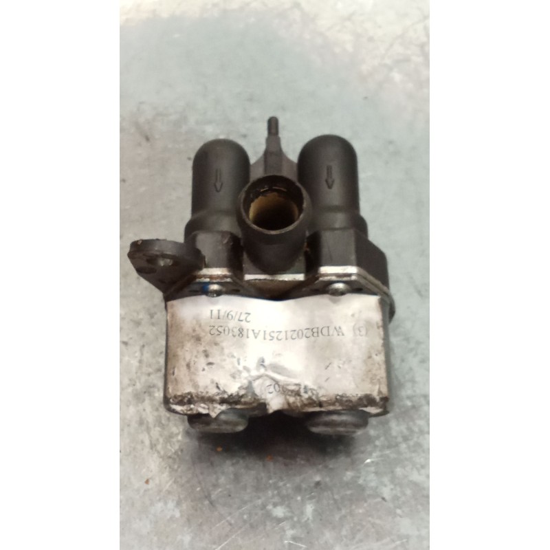 Recambio de valvula intercambio de calefaccion para mercedes-benz clase c (w202) berlina 2.5 diesel cat referencia OEM IAM 00183
