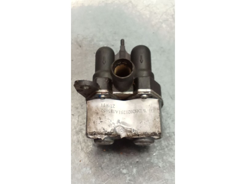 Recambio de valvula intercambio de calefaccion para mercedes-benz clase c (w202) berlina 2.5 diesel cat referencia OEM IAM 00183