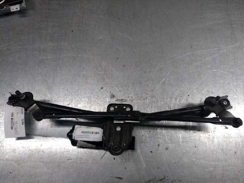 Recambio de motor limpia delantero para hyundai i30cw 1.6 crdi cat referencia OEM IAM   