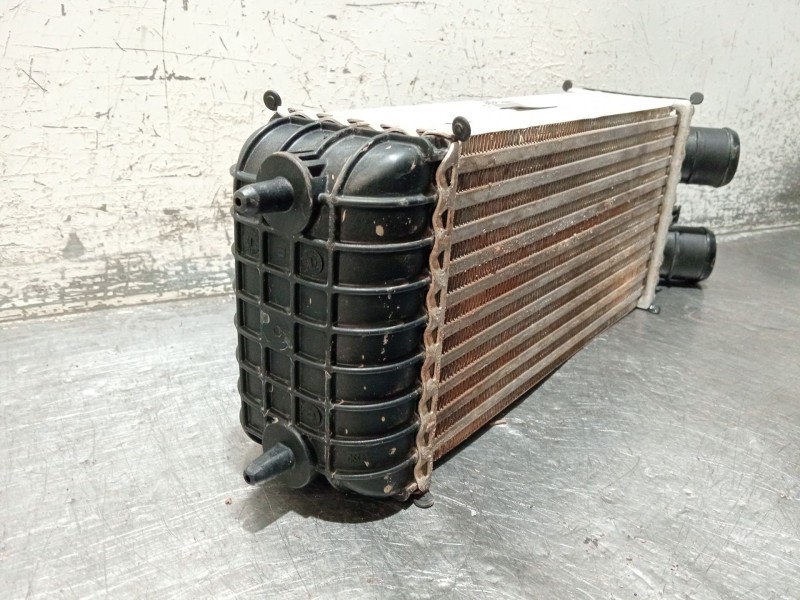 Recambio de intercooler para citroën c3 referencia OEM IAM 9803900780 CW966004 