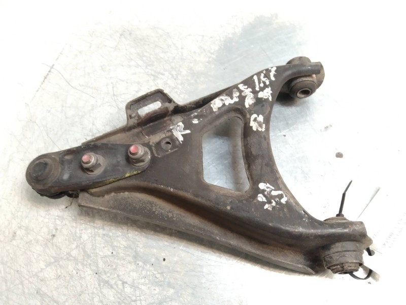 Recambio de brazo suspension inferior delantero izquierdo para renault rapid/express (f40) 1.6 diesel referencia OEM IAM   