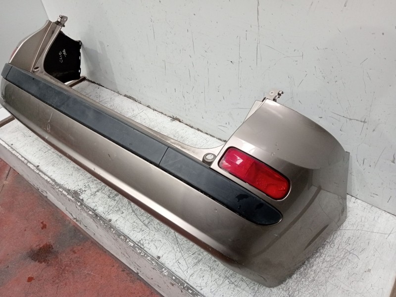 Recambio de paragolpes trasero para renault clio grandtour dynamique referencia OEM IAM   