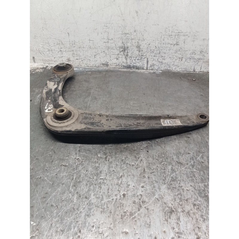 Recambio de brazo suspension inferior delantero derecho para citroën c4 ii (nc_) 1.6 bluehdi 100 referencia OEM IAM 7BTGM1  