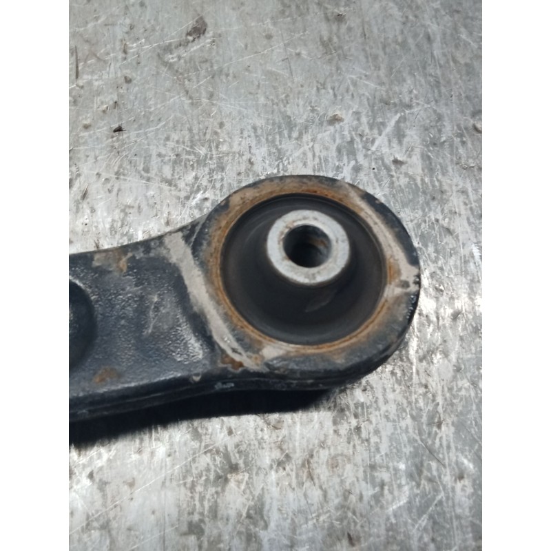 Recambio de brazo suspension inferior delantero derecho para citroën c4 ii (nc_) 1.6 bluehdi 100 referencia OEM IAM 7BTGM1  