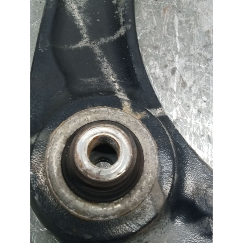 Recambio de brazo suspension inferior delantero derecho para citroën c4 ii (nc_) 1.6 bluehdi 100 referencia OEM IAM 7BTGM1  