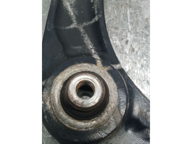 Recambio de brazo suspension inferior delantero derecho para citroën c4 ii (nc_) 1.6 bluehdi 100 referencia OEM IAM 7BTGM1  