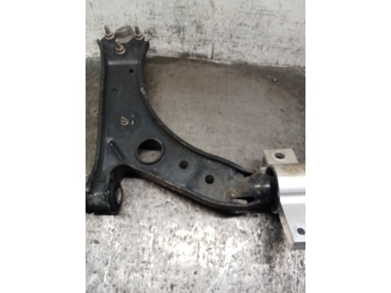 Recambio de brazo suspension superior delantero izquierdo para volkswagen golf v berlina (1k1) gt sport referencia OEM IAM   