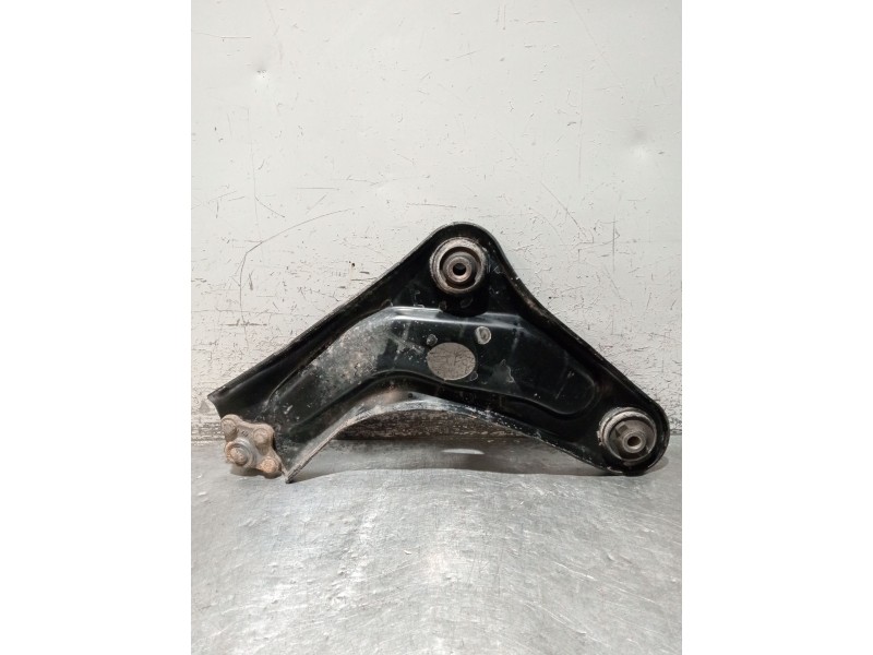 Recambio de brazo suspension inferior delantero derecho para citroën c3 referencia OEM IAM   