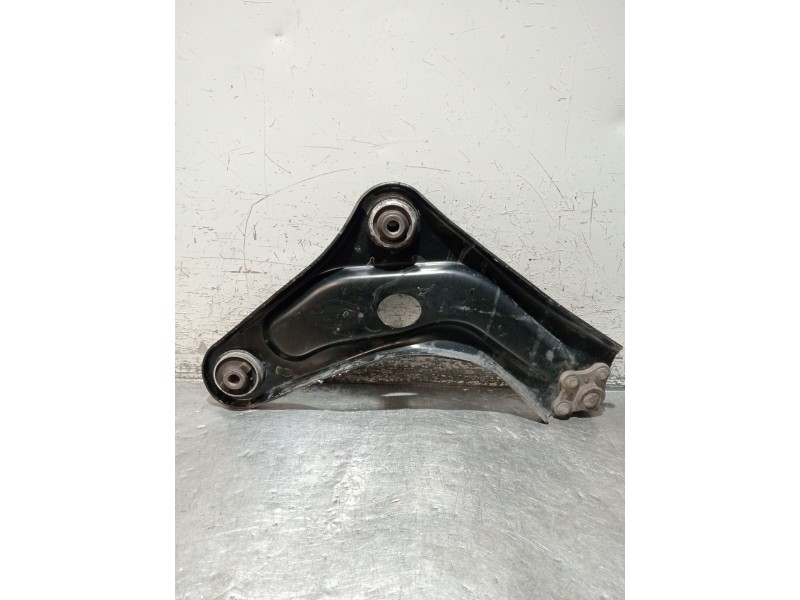 Recambio de brazo suspension inferior delantero izquierdo para citroën c3 referencia OEM IAM   