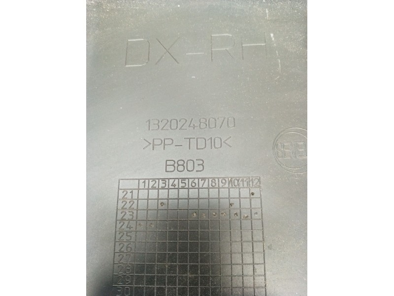 Recambio de molduras traseras para fiat ducato caja cerrada 33 (06.2006 =>) referencia OEM IAM 1320248070 IZQUIERDA 