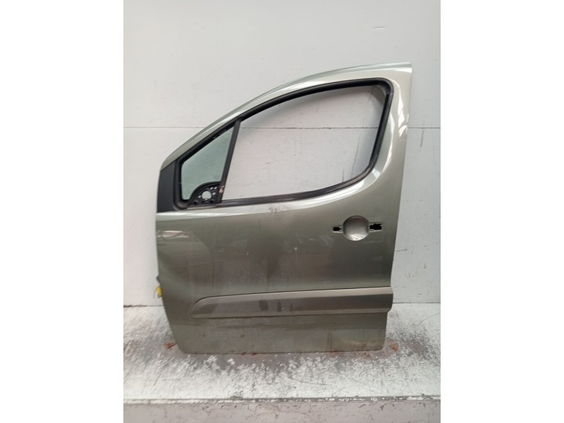 Recambio de puerta delantera izquierda para peugeot partner tepee 1.6 hdi referencia OEM IAM  5P 