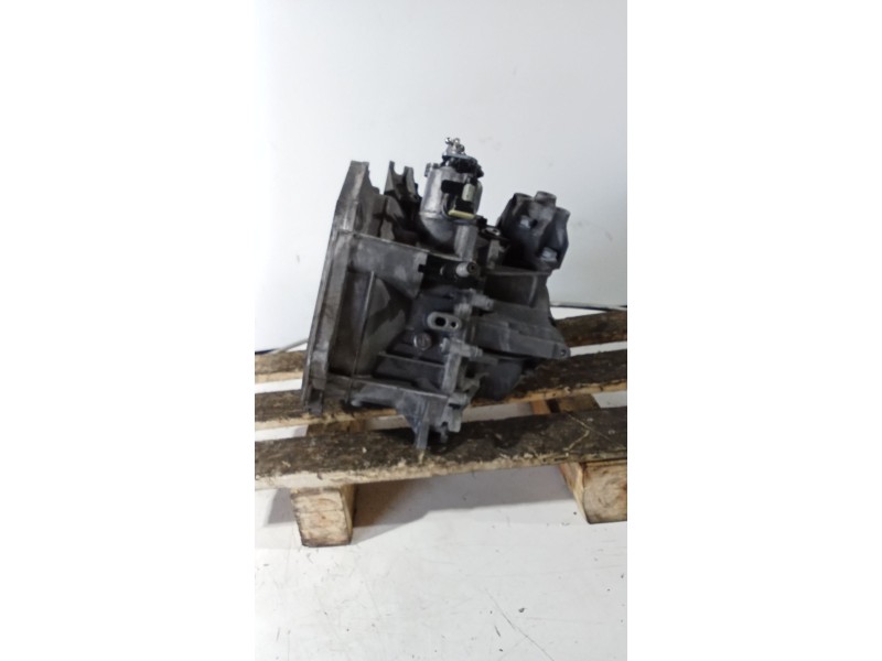 Recambio de caja cambios para opel astra j sedán 1.6 cdti (69) referencia OEM IAM M32MDE 6v 3350 ND