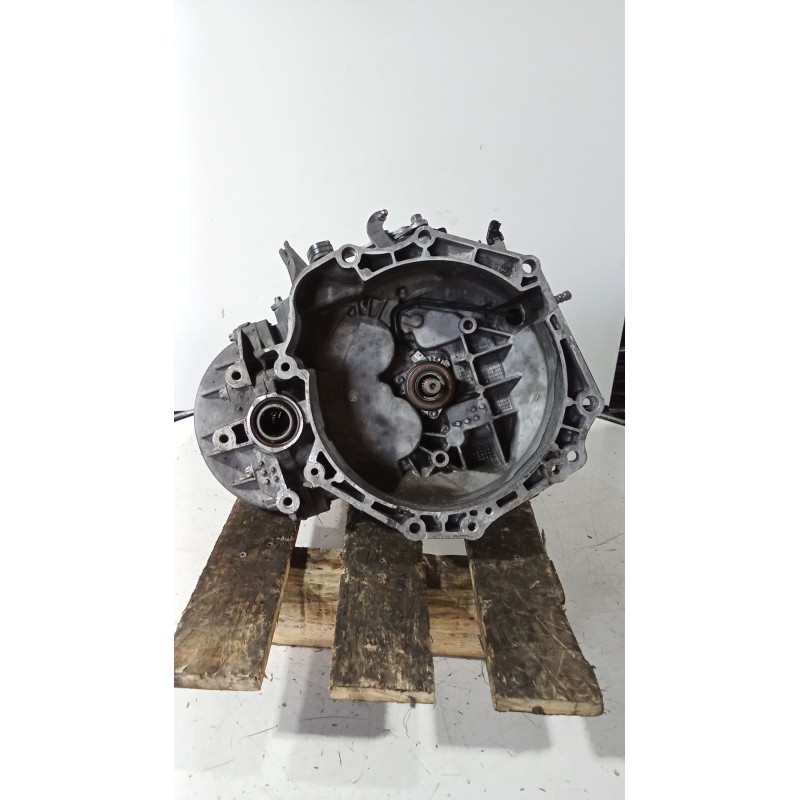 Recambio de caja cambios para opel astra j sedán 1.6 cdti (69) referencia OEM IAM M32MDE 6v 3350 ND