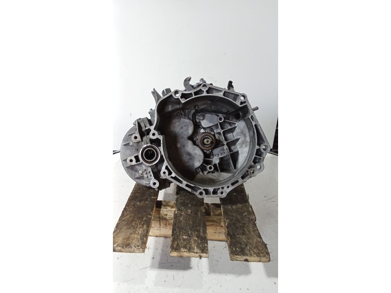 Recambio de caja cambios para opel astra j sedán 1.6 cdti (69) referencia OEM IAM M32MDE 6v 3350 ND