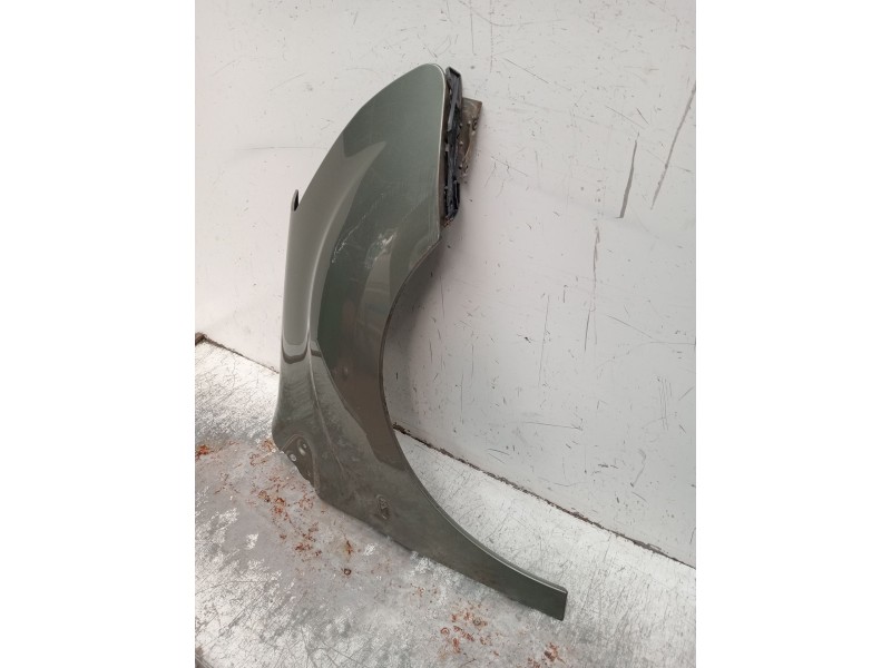 Recambio de aleta delantera derecha para peugeot partner tepee 1.6 hdi referencia OEM IAM   
