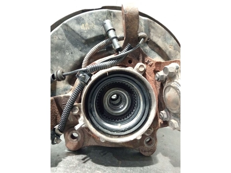 Recambio de mangueta delantera derecha para ssangyong kyron 2.0 xdi 4x4 referencia OEM IAM   