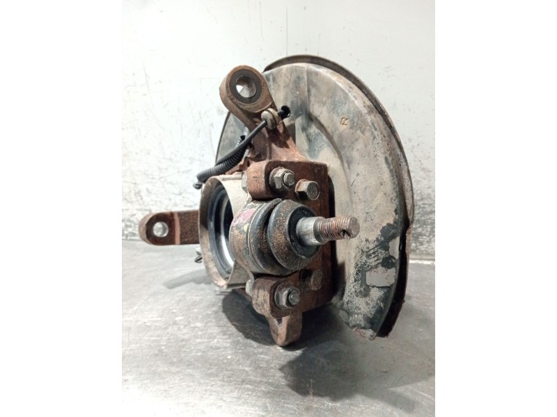 Recambio de mangueta delantera derecha para ssangyong kyron 2.0 xdi 4x4 referencia OEM IAM   