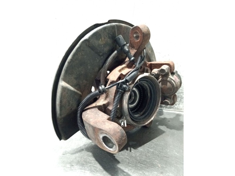 Recambio de mangueta delantera derecha para ssangyong kyron 2.0 xdi 4x4 referencia OEM IAM   