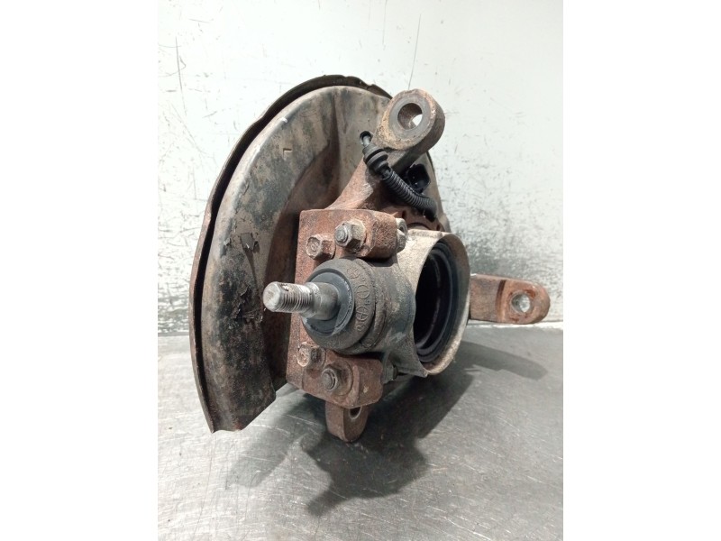 Recambio de mangueta delantera izquierda para ssangyong kyron 2.0 xdi 4x4 referencia OEM IAM   