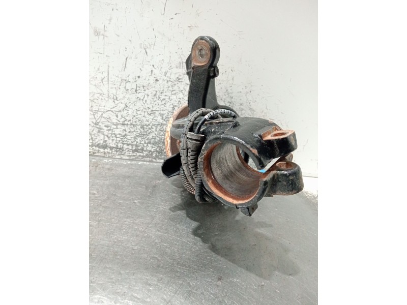 Recambio de mangueta delantera derecha para citroën c3 referencia OEM IAM   