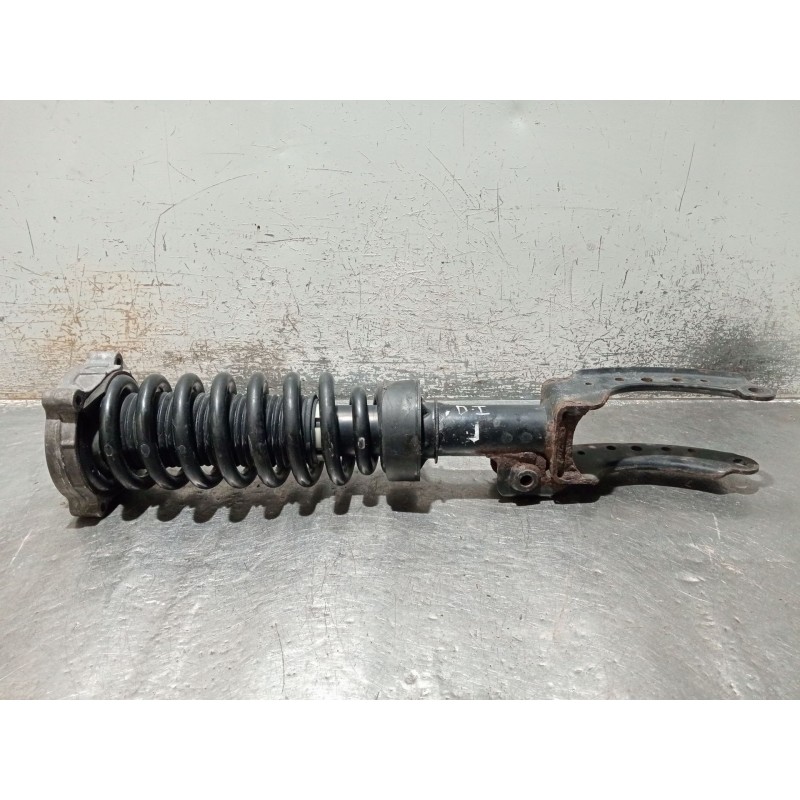 Recambio de amortiguador delantero izquierdo para volkswagen touareg (7la) tdi v6 referencia OEM IAM 7L6412021  