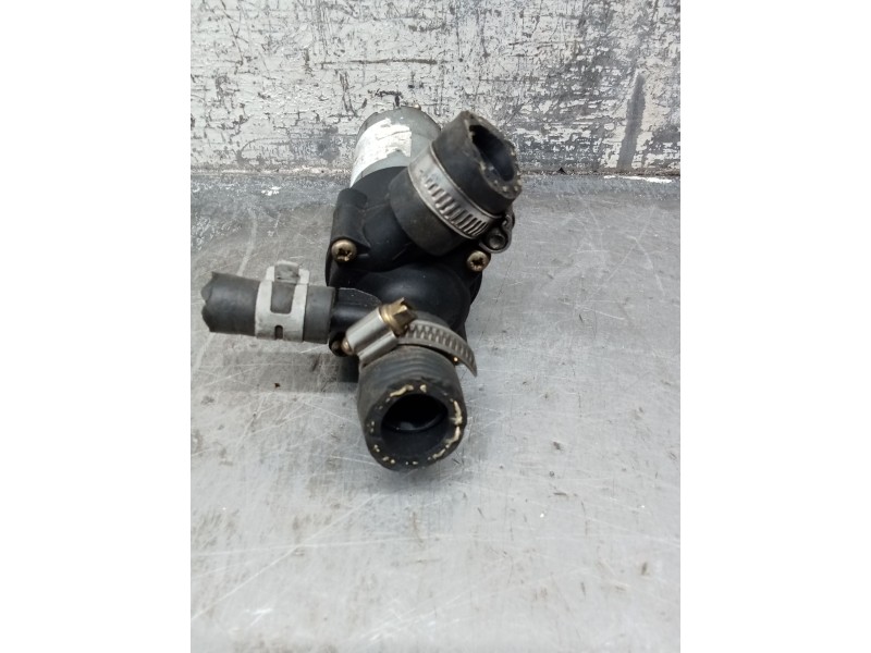 Recambio de valvula intercambio de calefaccion para mercedes-benz clase e (w210) berlina diesel 3.0 turbodiesel cat referencia O Recambio de valvula intercambio de calefaccion para mercedes-benz clase e (w210) berlina diesel 3.0 turbodiesel cat referencia O