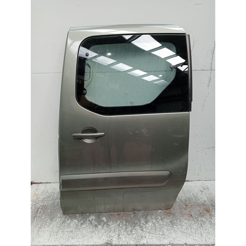 Recambio de puerta lateral corredera derecha para peugeot partner tepee 1.6 hdi referencia OEM IAM  5P 