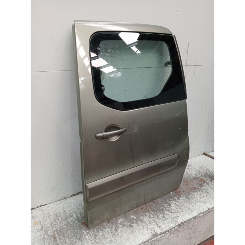 Recambio de puerta lateral corredera derecha para peugeot partner tepee 1.6 hdi referencia OEM IAM  5P 