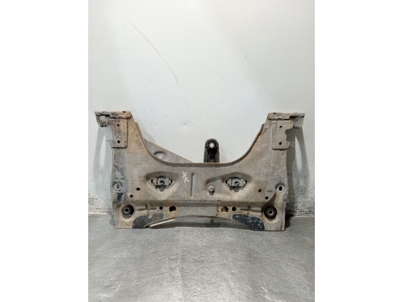 Recambio de puente delantero para renault clio grandtour dynamique referencia OEM IAM  CUNA 