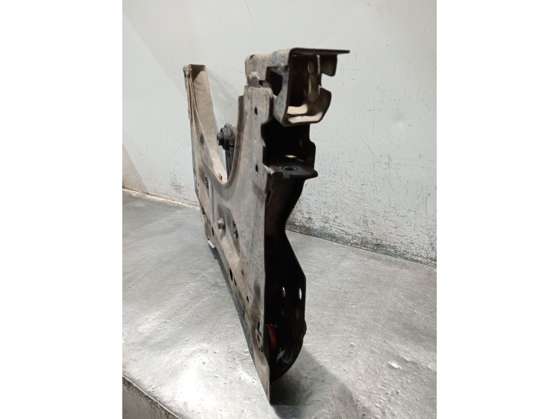 Recambio de puente delantero para renault clio grandtour dynamique referencia OEM IAM  CUNA 